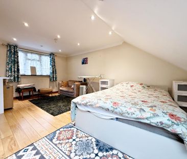 House share to rent - Photo 4