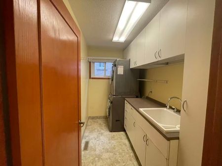 For Lease - 36 Ventris Drive, Ajax, Ontario - Photo 2