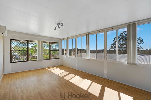 Spacious Family Home in Prime Location - Photo 1