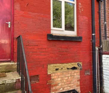 3 bedroom terraced house to rent - Photo 6