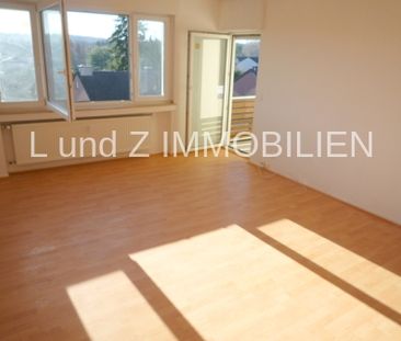 * Helle 3 Zimmer Wohnung mit Balkon * NUR BERUFSTÄTIGE Mieter erwün... - Photo 2