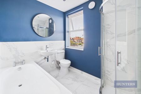 7 bedroom House To Let - Photo 2