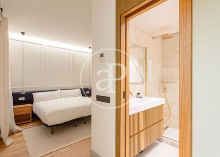 Luxury Apartment for rent in Madrid, Spain - Photo 5