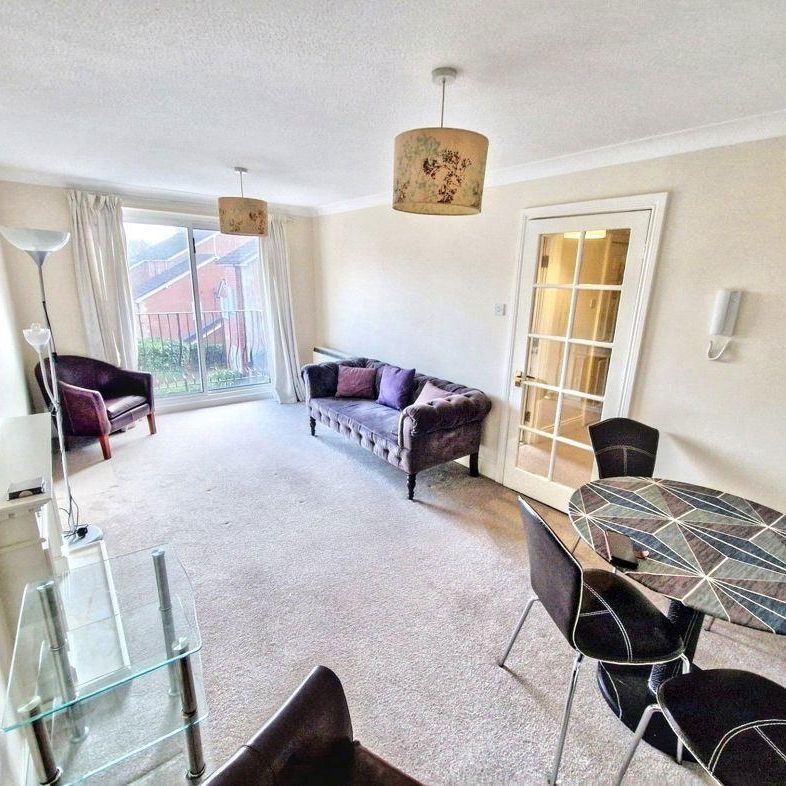 2 bed apartment to rent in NE2 - Photo 1