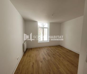 Location Maison 4 pièces 74m² LILLE 59000 - Photo 4