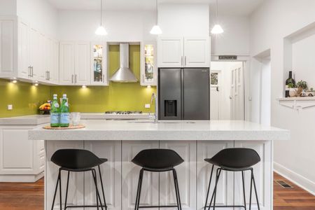 9 Great Valley Road, Glen Iris VIC 3146 - House For Rent | Domain - Photo 4