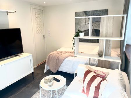 Sjövägen, Solna - Photo 2