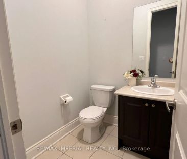 Detached Home For Lease | W9235867 - Photo 1