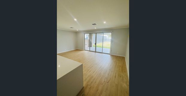 Stunning Brand New Built Hamptons 2-Storey Home - Photo 1