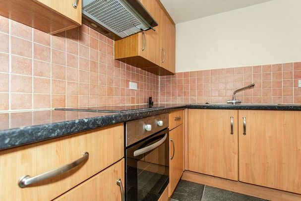 2 bedroom maisonette to rent - Photo 1