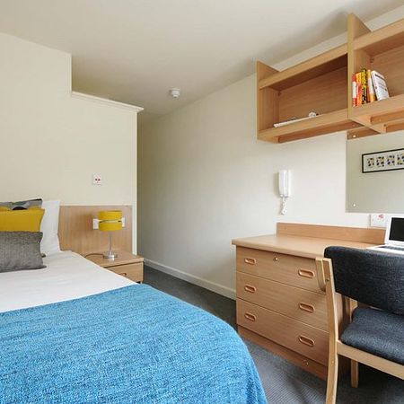 Hill House, Homerton E5 - £817.94 per month (utility bills and council tax included) - Photo 4