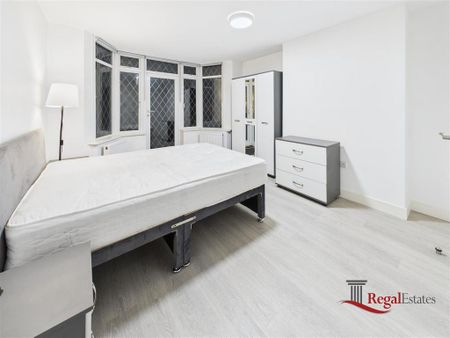 House share to rent - Photo 2