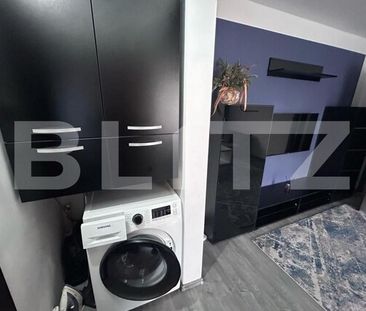 Apartament cu 2 camere, semi-decomandat, zona Craiovita Noua - Fotografie 1