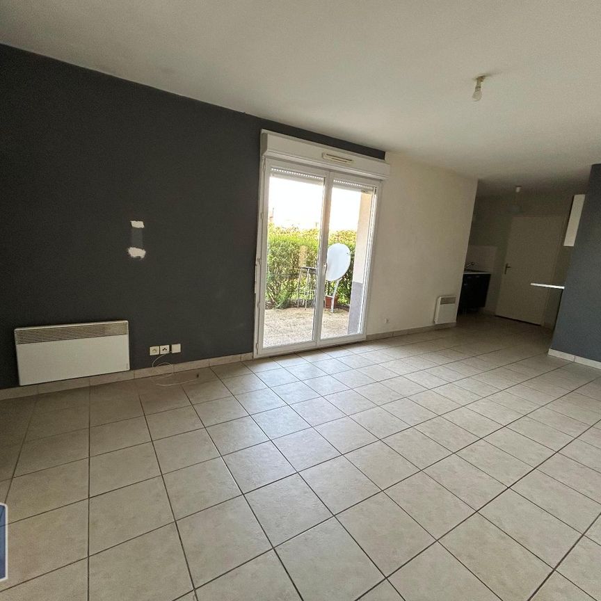 Location Appartement 2 pièces 54m² QUIEVRECHAIN 59920 - Photo 1