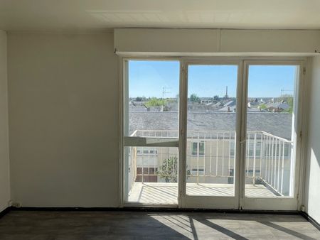 Location Appartement 3 pièces 59m² CHATELLERAULT 86100 - Photo 2