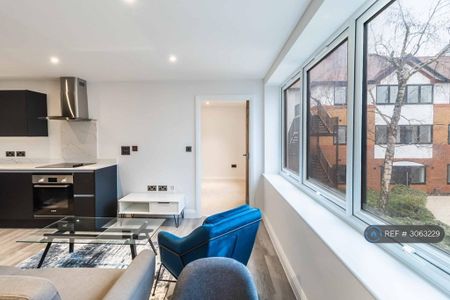 1 bedroom flat to rent - Photo 2