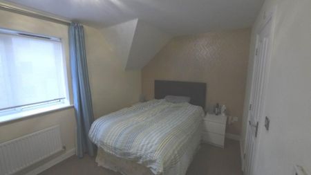 4 bedroom townhouse to rent - Photo 5