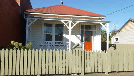 MASTERTON - 2 BEDROOMS - Photo 5