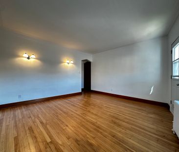 2490 Rue Sherbrooke E., Montréal (Ville-Marie), QC H2K - Photo 3