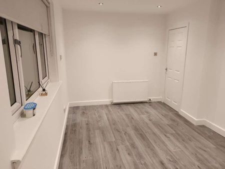 Glenkirk Drive, Drumchapel, Glasgow, G15 - Photo 5