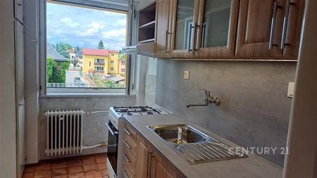 Dlouhodobý pronájem slunného bytu 3+kk o rozloze 61 m - Photo 3