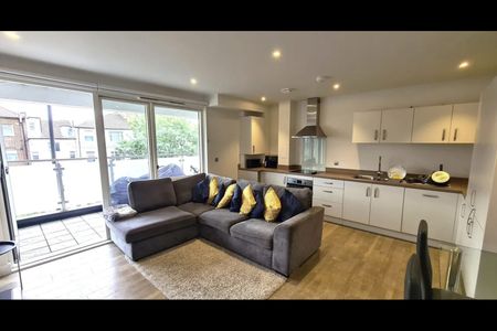 2 Bed Flat, Station Road, N11 - Photo 4