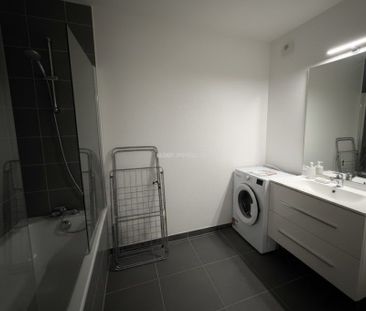 Location - appartement - 61.49 m² - 3 Pièces - Photo 5