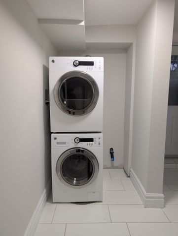 For Lease - 837 Glenrush Street Unit# Basement, Oshawa, Ontario - Photo 4