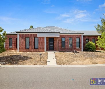 Family home in Strathfieldaye - Photo 3