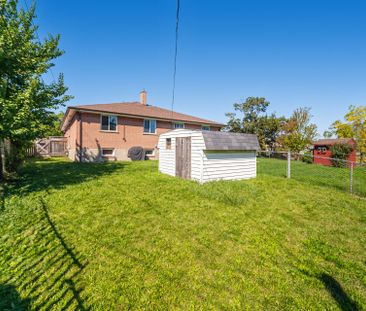 For Lease - 61 Avondale Boulevard, Brampton, Ontario - Photo 2