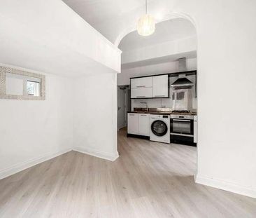 Crowborough Hill, Crowborough, TN6 - Photo 3