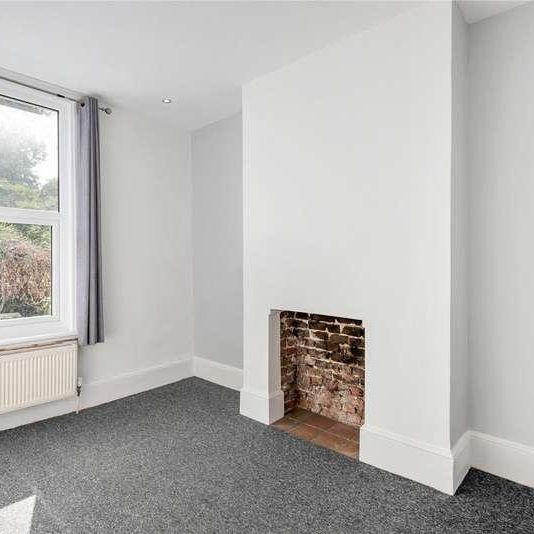 Canterbury Grove, London, SE27 - Photo 1