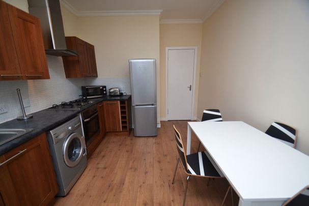 1 bed flat to rent in Cathcart Road, Glasgow, G42 - Photo 1