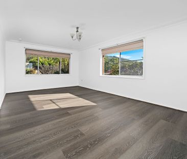 Coastal Living Meets Comfort In Prime Corrimal Location - Photo 1