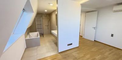 Exklusive 2-Zimmer-Dachgeschosswohnung mit großzügiger Terrasse in Döbling - Photo 2