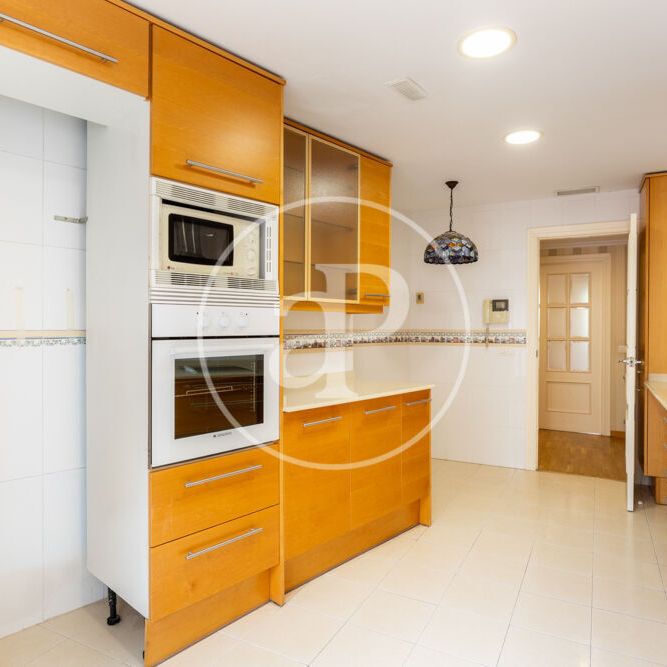 Flat for rent with views in Mestalla (Valencia) - Photo 1