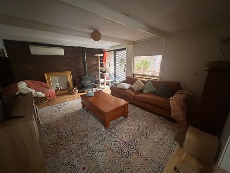 Salisbury East - Photo 4