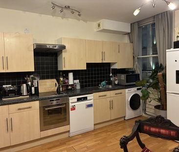 Room in a Shared Flat, Stafford Street, W1S - Photo 6