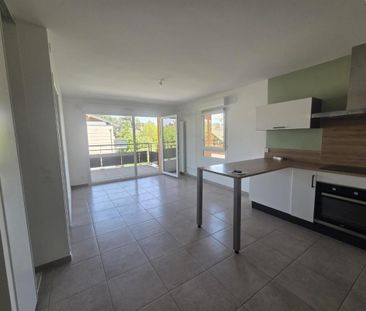 Location Appartement 2 pièces 41m² THONON LES BAINS 74200 - Photo 4