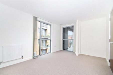 3 bedroom apartment to rent - Photo 4