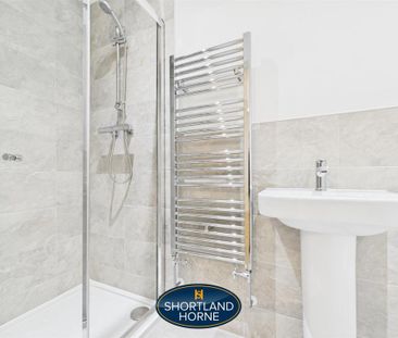 2 bedroom semi-detached house to rent - Photo 6