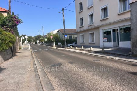 Location Appartement 2 pièces 35m² TOULON 83000 - Photo 5