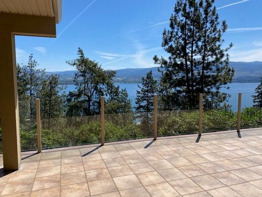 Executive House – West Kelowna - Photo 1