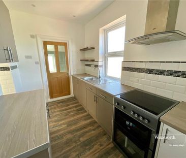 3 bedroom maisonette to rent - Photo 4