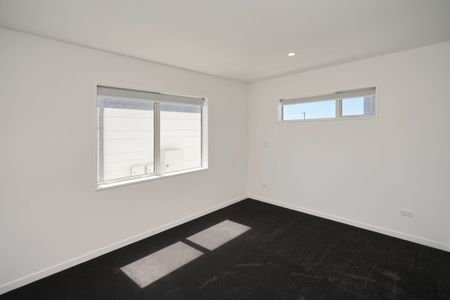 Summer Waves Await - Photo 3