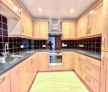 2 bedroom flat to rent - Photo 5