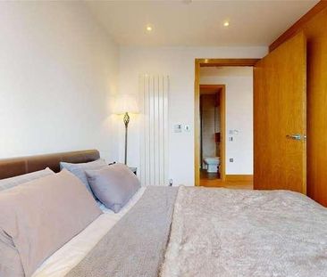 Arena Tower, Crossharbour Plaza, London, E14 - Photo 4