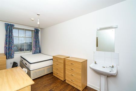 6 bed apartment to rent in Clayton Street West, Newcastle Upon Tyne, NE1 - Photo 5