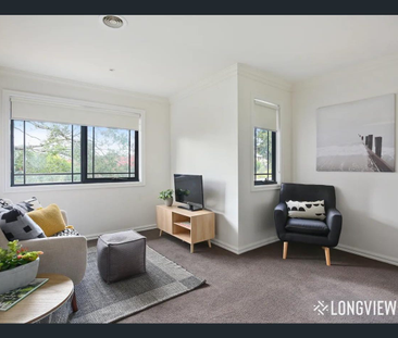 Space and Style Family Home - Photo 4