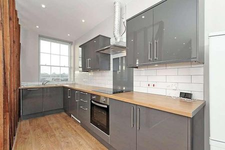 Flat - High Street, Sittingbourne, Kent, ME10 - Photo 3